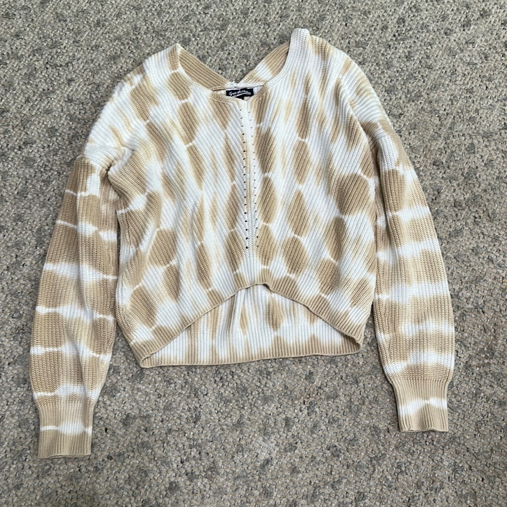 🌟2/$10🌟Freshman Neutral Tie Dye sweater